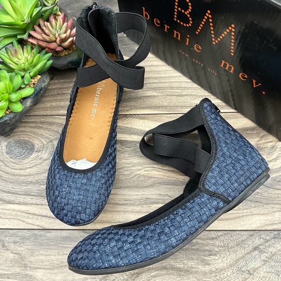 NIB Bernie Mev 39 7.5-8 Monica Ankle Strap Woven Comfort Ballet Flats Jean - Picture 1 of 10